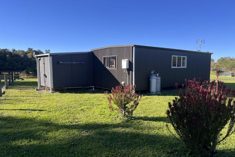 Photo of property in 20 Mile Bush Road, Pukekawa, Tuakau, 2696