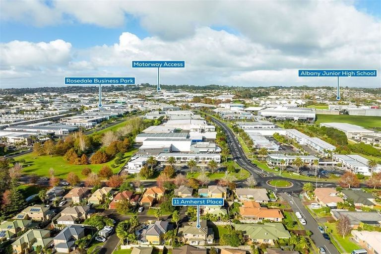 Photo of property in 11 Amherst Place, Albany, Auckland, 0632