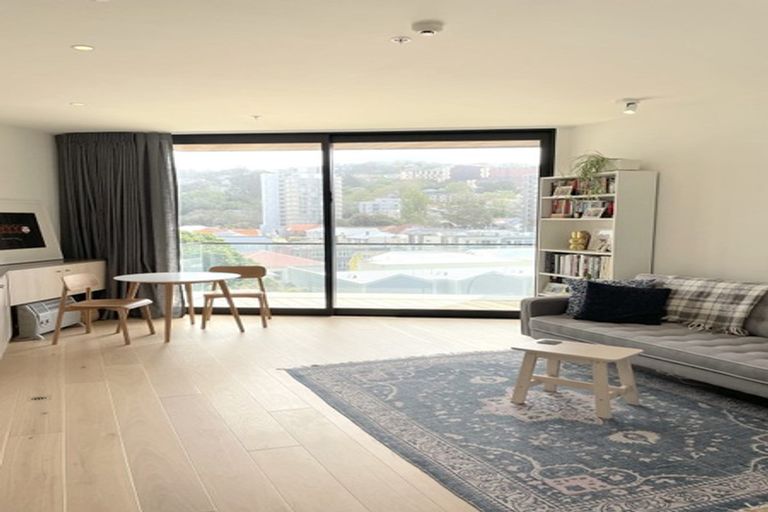 Photo of property in Sunset West, 405/251 Victoria Street, Wellington, 6011