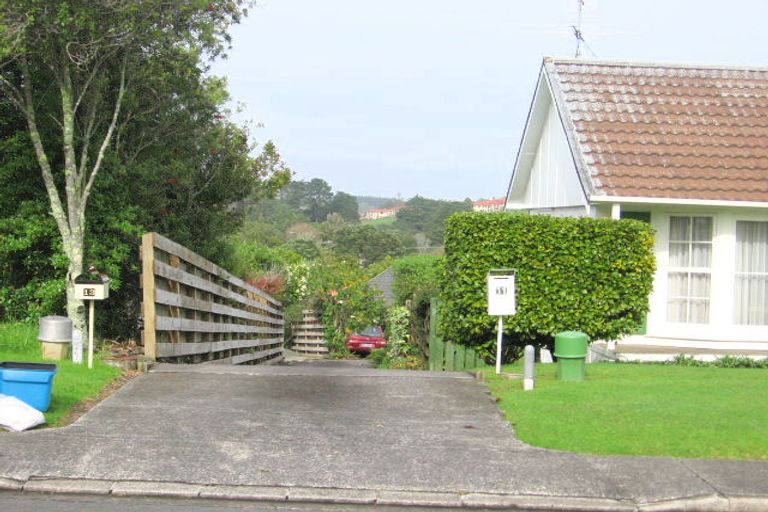 Photo of property in 13 Amorino Drive, Red Beach, 0932