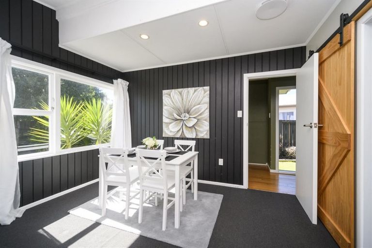 Photo of property in 20 Apollo Parade, Milson, Palmerston North, 4414