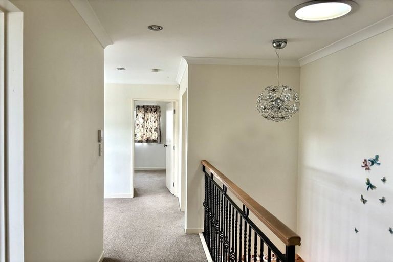 Photo of property in 1/41 Butley Drive, Farm Cove, Auckland, 2012