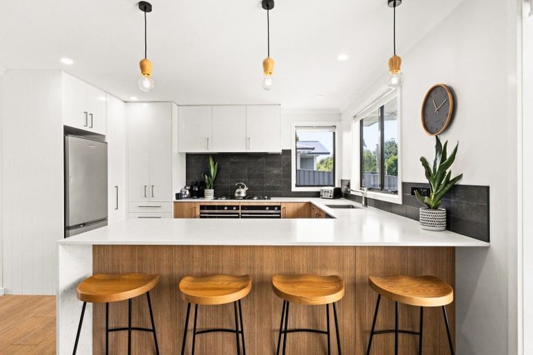 Photo of property in 114 Freyberg Avenue, Tamatea, Napier, 4112