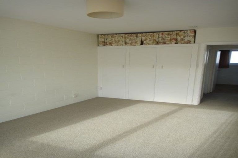Photo of property in 2/99 Aikmans Road, Merivale, Christchurch, 8014