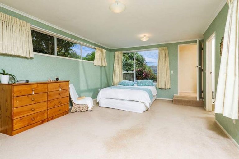 Photo of property in 17 Penning Road, Milford, Auckland, 0620