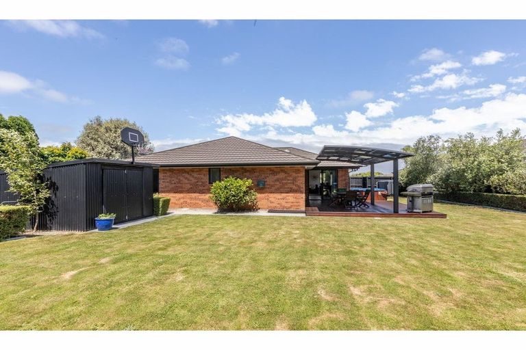 Photo of property in 44 Acacia Avenue, Rangiora, 7400