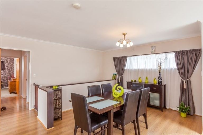 Photo of property in 1/15 Newington Road, Henderson, Auckland, 0612