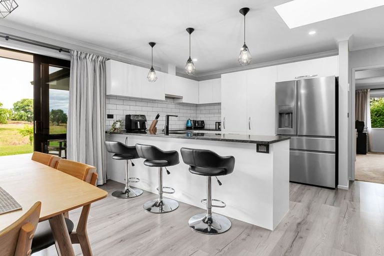 Photo of property in 18 Smith Road, Horsham Downs, Hamilton, 3281