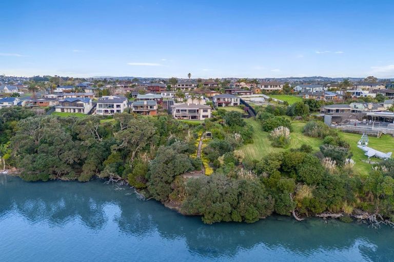 Photo of property in 2/22 Falstaff Place, Half Moon Bay, Auckland, 2012