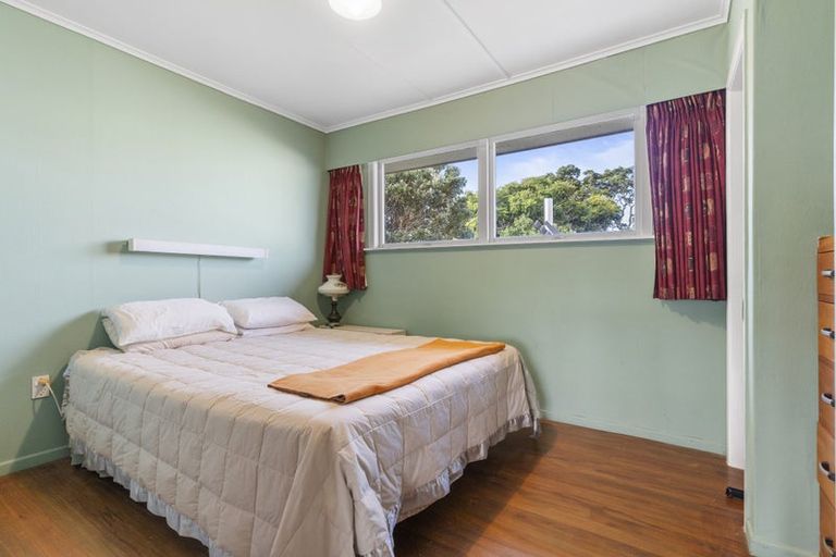Photo of property in 102 Ruru Street, Whangamata, 3620