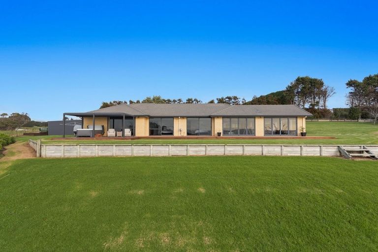 Photo of property in 45 Beach Road, Tirohanga, Opotiki, 3197