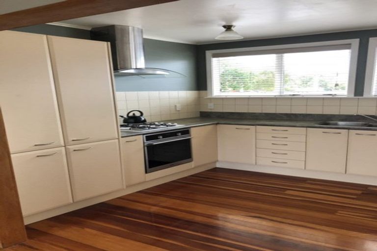 Photo of property in 35 Kiwi Street, Heretaunga, Upper Hutt, 5018