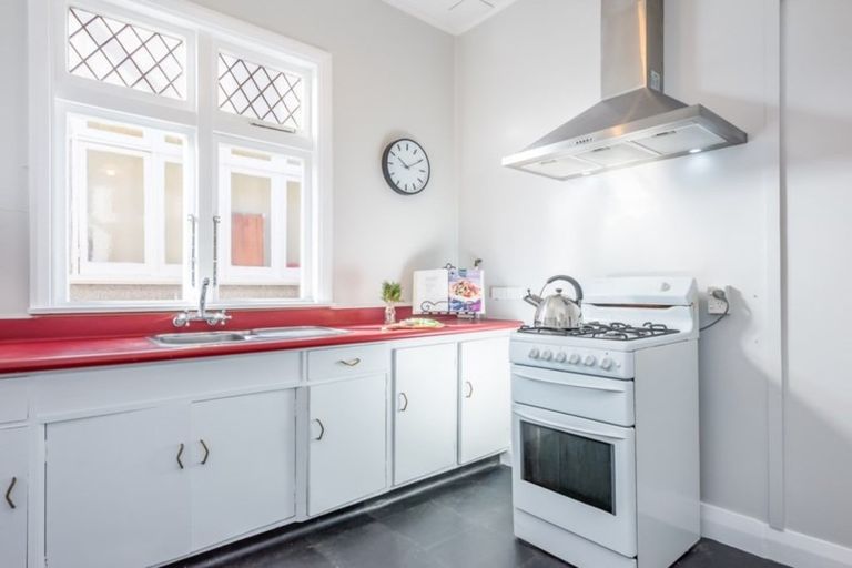 Photo of property in 70 William Street, Petone, Lower Hutt, 5012