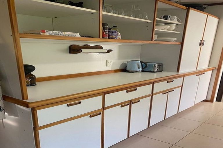 Photo of property in 25 Wilkinson Way, Browns Bay, Auckland, 0630