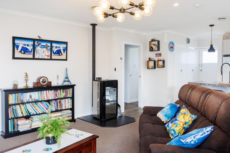 Photo of property in 33 Highbury Avenue, Highbury, Palmerston North, 4412