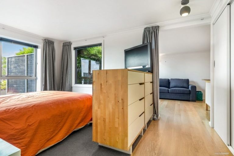 Photo of property in 46 Lohia Street, Khandallah, Wellington, 6035