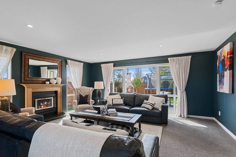 Photo of property in 5 Carradale Avenue, Broomfield, Christchurch, 8042