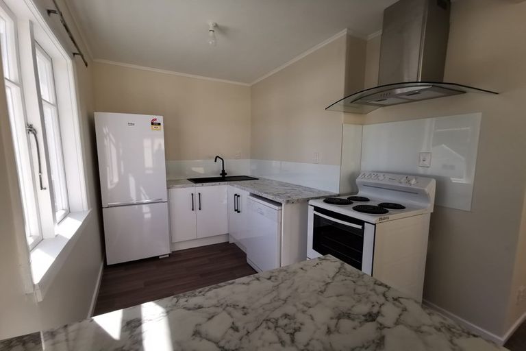 Photo of property in 19 George Street, Thorndon, Wellington, 6011