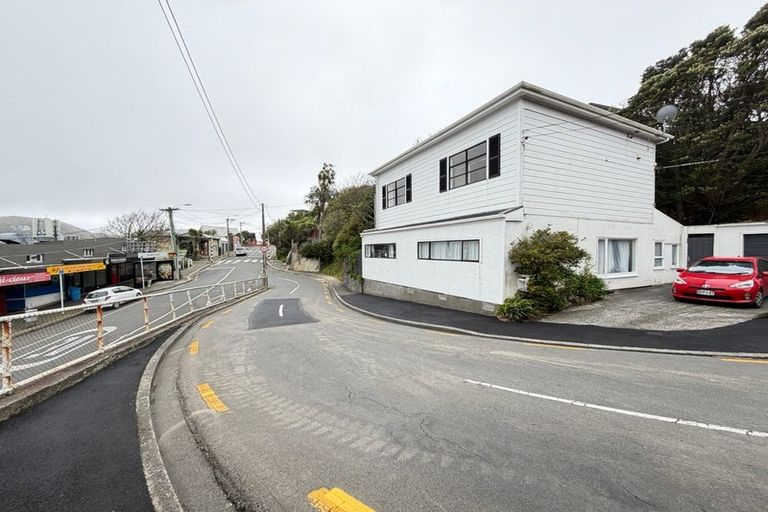 Photo of property in 1 Cecil Road, Wadestown, Wellington, 6012