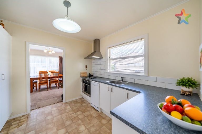 Photo of property in 29 Mcgowan Road, Wainuiomata, Lower Hutt, 5014