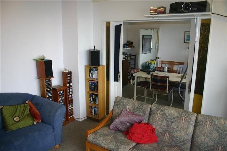 Photo of property in 1 Flint Way, Northland, Wellington, 6012