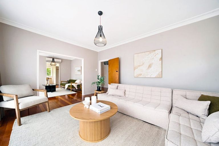 Photo of property in 4149 Great North Road, Glen Eden, Auckland, 0602