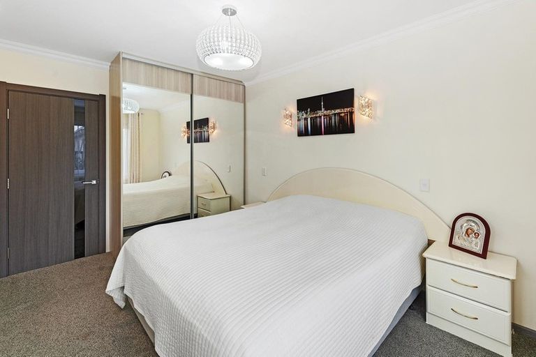 Photo of property in 80 Taikata Road, Te Atatu Peninsula, Auckland, 0610