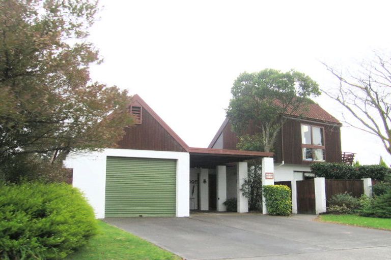 Photo of property in 35 Upham Crescent, Taradale, Napier, 4112