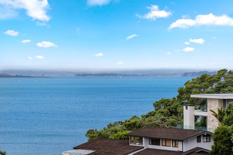 Photo of property in 1/62 Beach Road, Castor Bay, Auckland, 0620