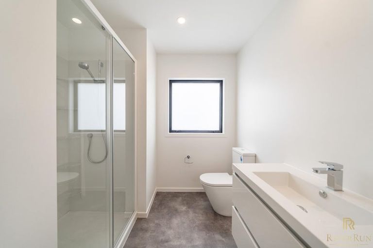 Photo of property in 1/104 Martin Street, Wallaceville, Upper Hutt, 5018