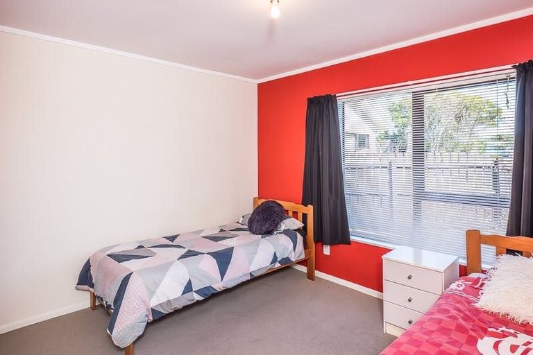 Photo of property in 12 Campbell Avenue, Paraparaumu, 5032