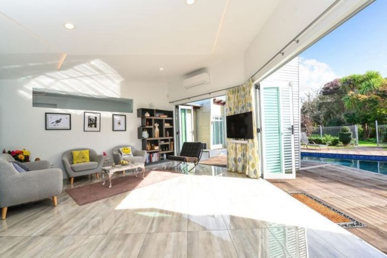 Photo of property in 56 Saint James Drive, Huntington, Hamilton, 3210