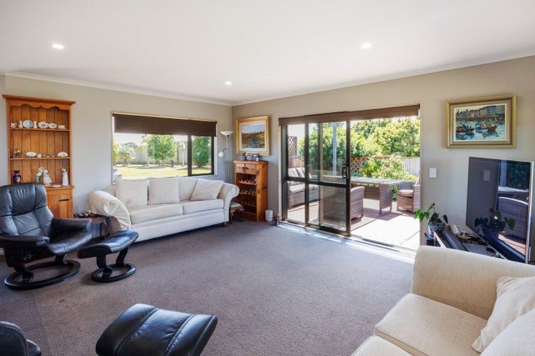 Photo of property in 92 Mount Taylor Drive, Feilding, 4775
