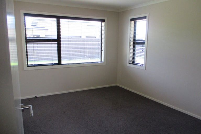 Photo of property in 53 Rosalie Terrace, Kelvin Grove, Palmerston North, 4414