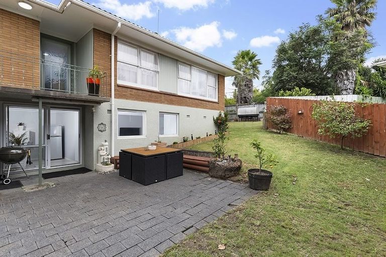 Photo of property in 29 Pooley Street, Pakuranga Heights, Auckland, 2010