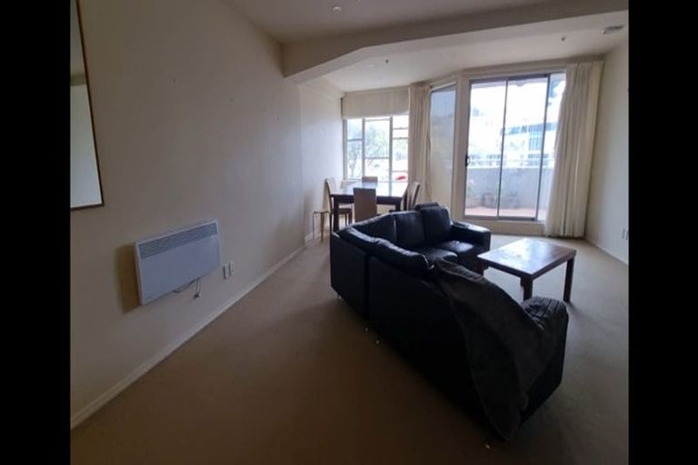 Photo of property in Construction House, 52/80 Kent Terrace, Mount Victoria, Wellington, 6011