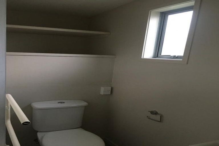 Photo of property in 27 Crispe Road, Clarks Beach, 2122