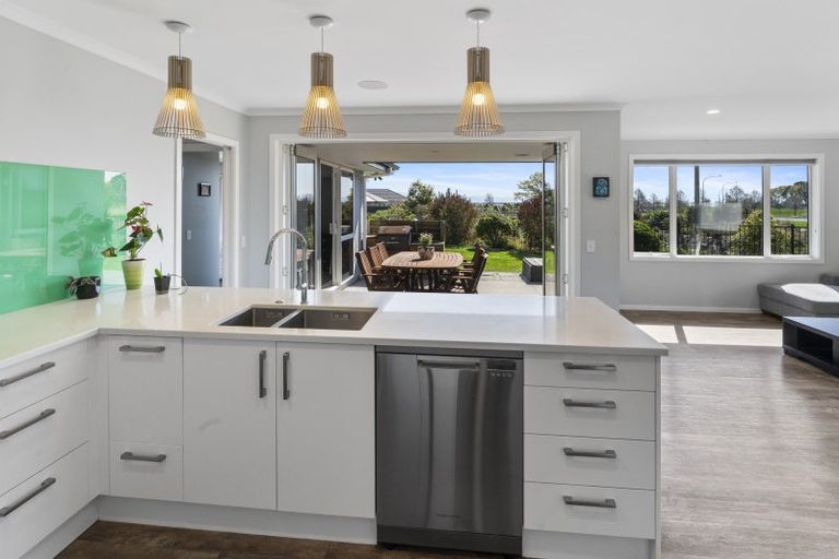 Photo of property in 75 Daelyn Drive, Richmond, 7020