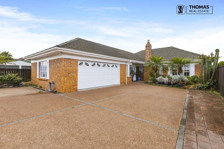 Photo of property in 31 Earlsworth Road, Mangere East, Auckland, 2024