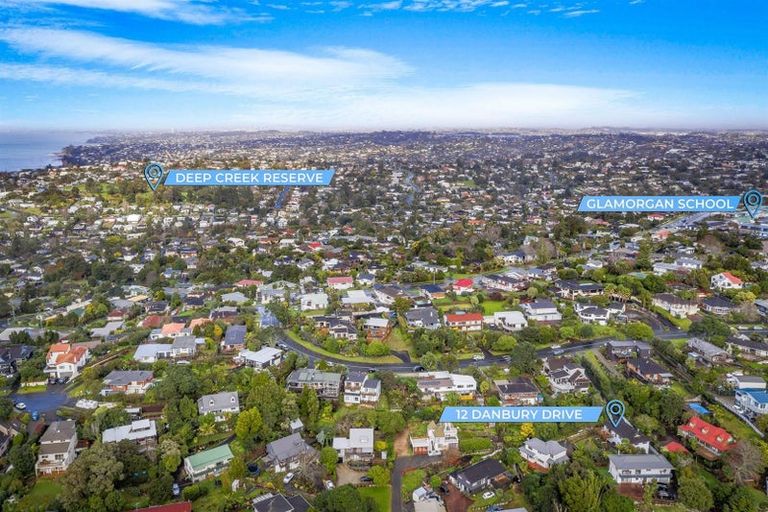 Photo of property in 12 Danbury Drive, Torbay, Auckland, 0630