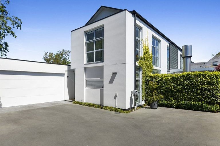 Photo of property in 76a Glandovey Road, Fendalton, Christchurch, 8052
