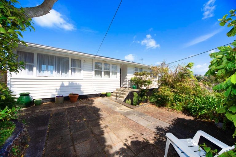 Photo of property in 24 Palmerston Road, Birkenhead, Auckland, 0626
