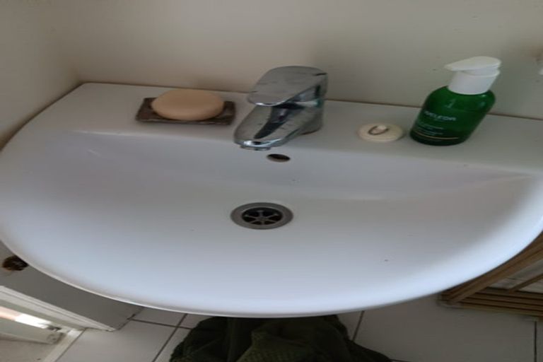 Photo of property in 22 Hawker Street, Mount Victoria, Wellington, 6011