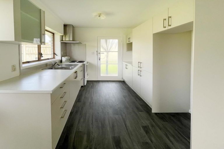 Photo of property in 18b Challen Close, Conifer Grove, Takanini, 2112