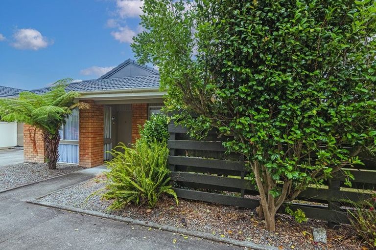Photo of property in 9 Brightwater Terrace, Terrace End, Palmerston North, 4410