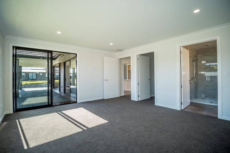 Photo of property in 33 Admiralty Drive, Haruru, 0204