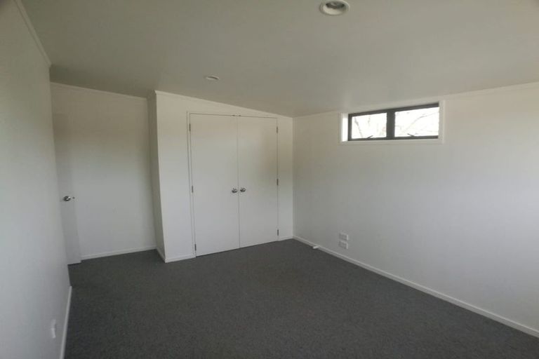 Photo of property in 53 Triangle Road, Massey, Auckland, 0614
