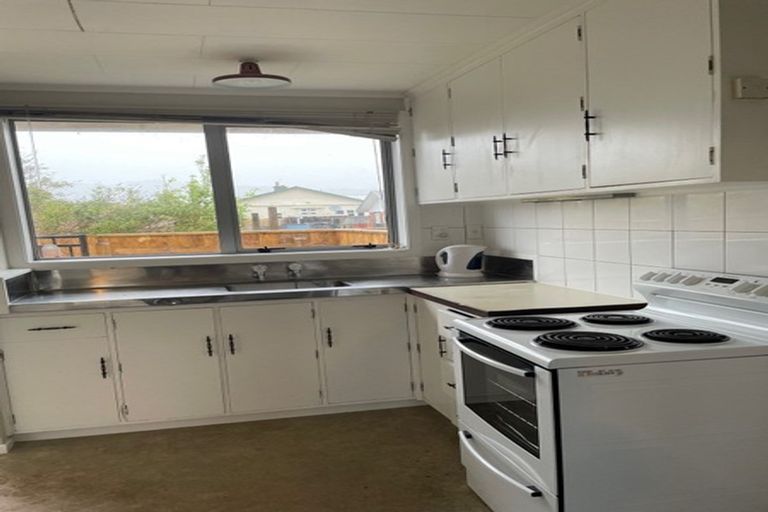 Photo of property in 2/8 Liverpool Street, Trentham, Upper Hutt, 5018