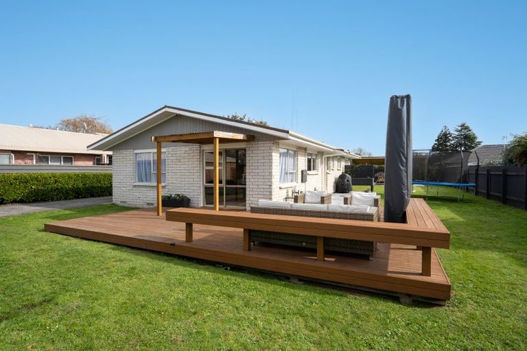 Photo of property in 317 Shakespeare Street, Leamington, Cambridge, 3432