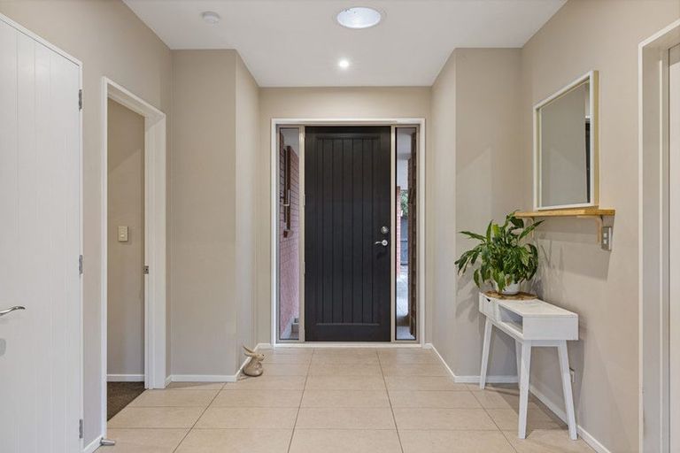 Photo of property in 15 Melville Crescent, Rolleston, 7614